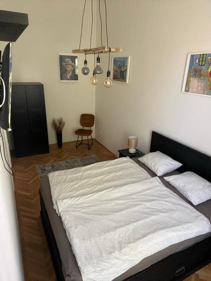 Tamas Apartman Szekesfehervar Ngoại thất bức ảnh